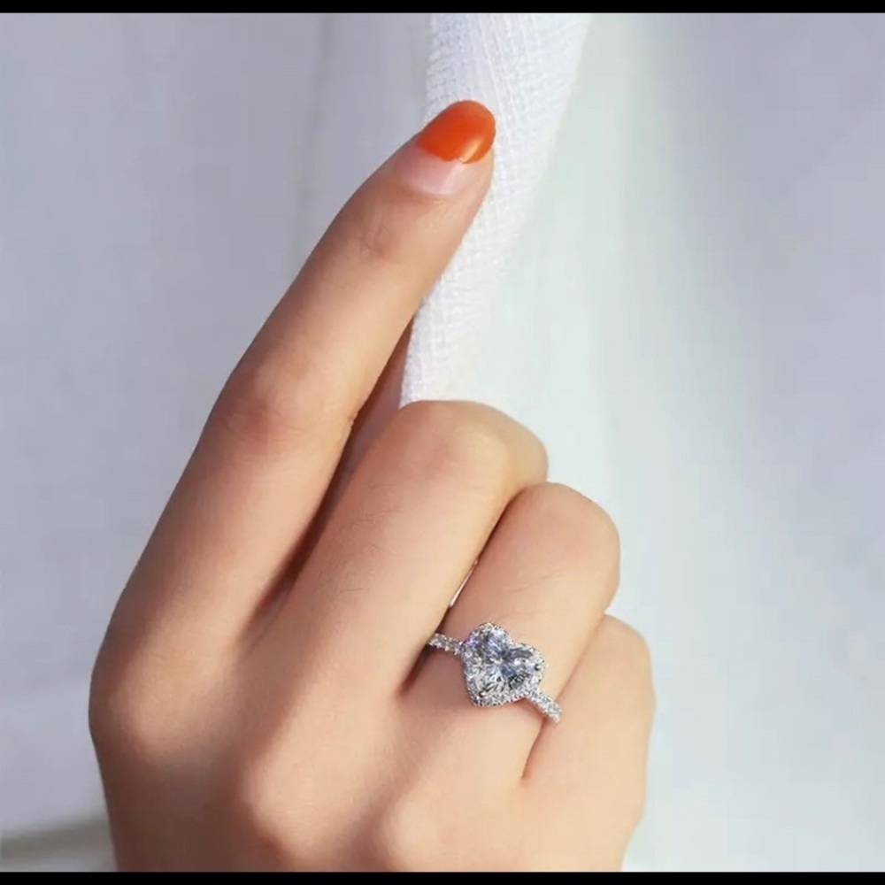 White Heart cut silver cubic zirconia ring